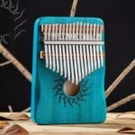 Kalimba 17 tonów w kolorze niebieskim z motywem słońca