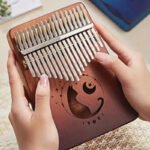 Kalimba z Mahoń Gwarantuje Czyste Brzmienie i Wytrzymałość - instrument muzyczny