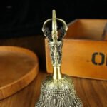 Ttajski Dzwonek Muzyczny Jako Sakralne Dzieło Sztuki - instrument muzyczny